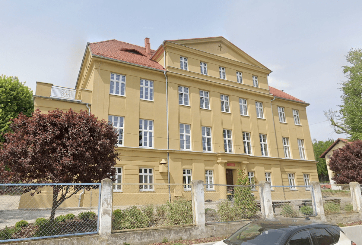 Ząbkowice Śląśkie Piastowska 1 GŁÓWNE_min